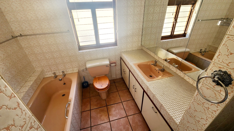 3 Bedroom Property for Sale in Heatherlands Western Cape